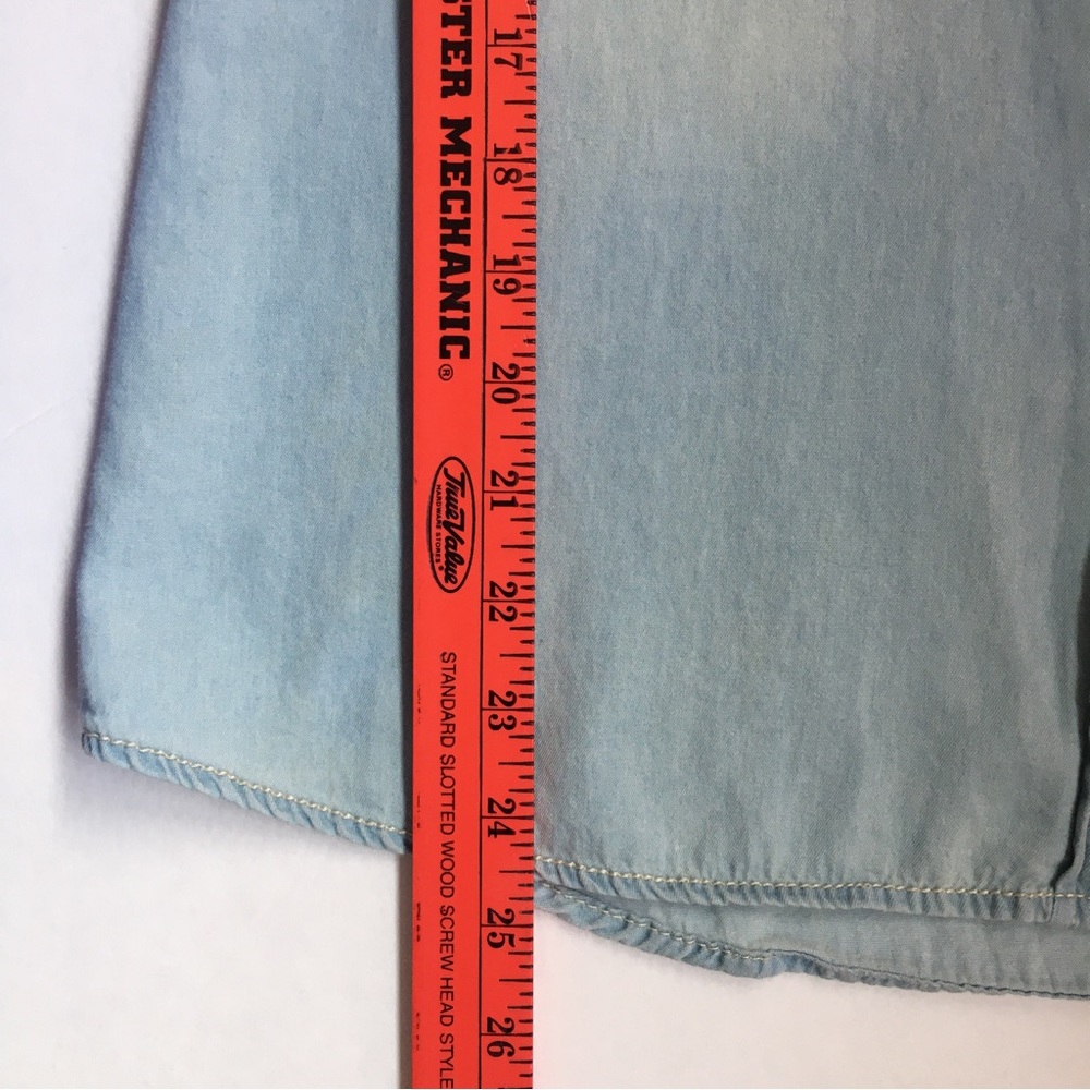 Rue 21 Light Wash Chambray Button Down Shirt, Medium (Juniors) - Picture 9 of 10